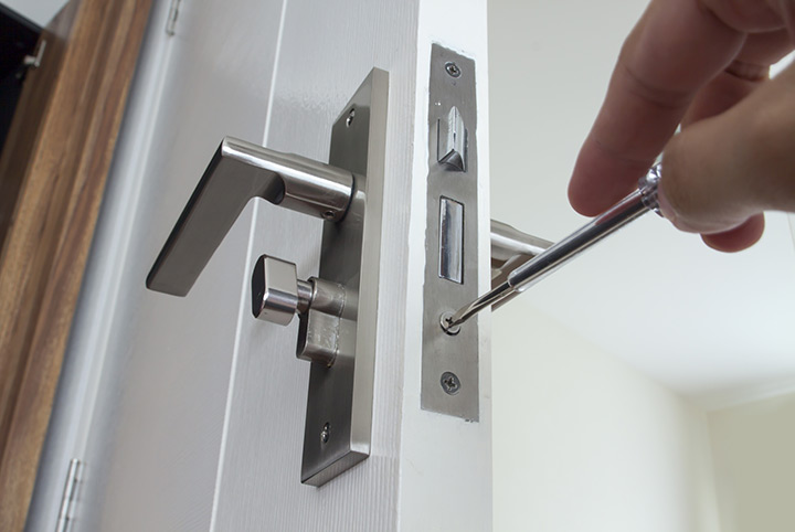Our local locksmiths are able to repair and install door locks for properties in Hoyland and the local area.